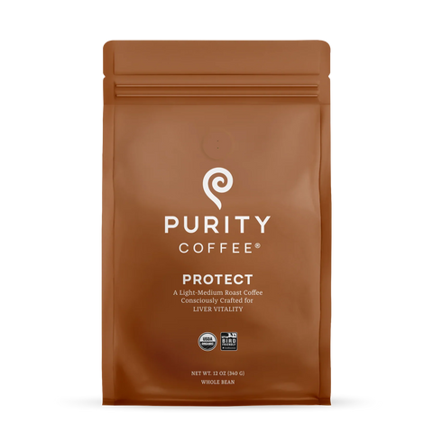 Lys-middels brent helbønnekaffepose merket "Protect" fra Purity Coffee, designet for leverstøtte og metabolisme.